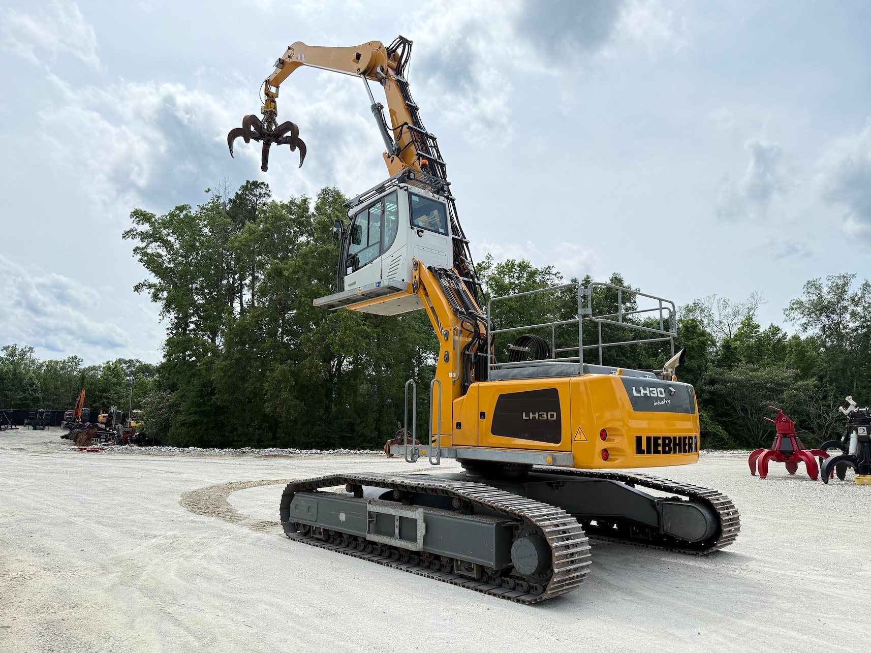 Used 2019 Liebherr LH30C For Sale