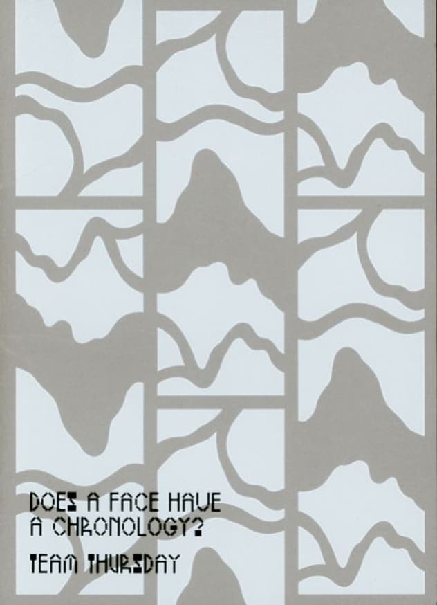 Does a Face Have a Chronology?