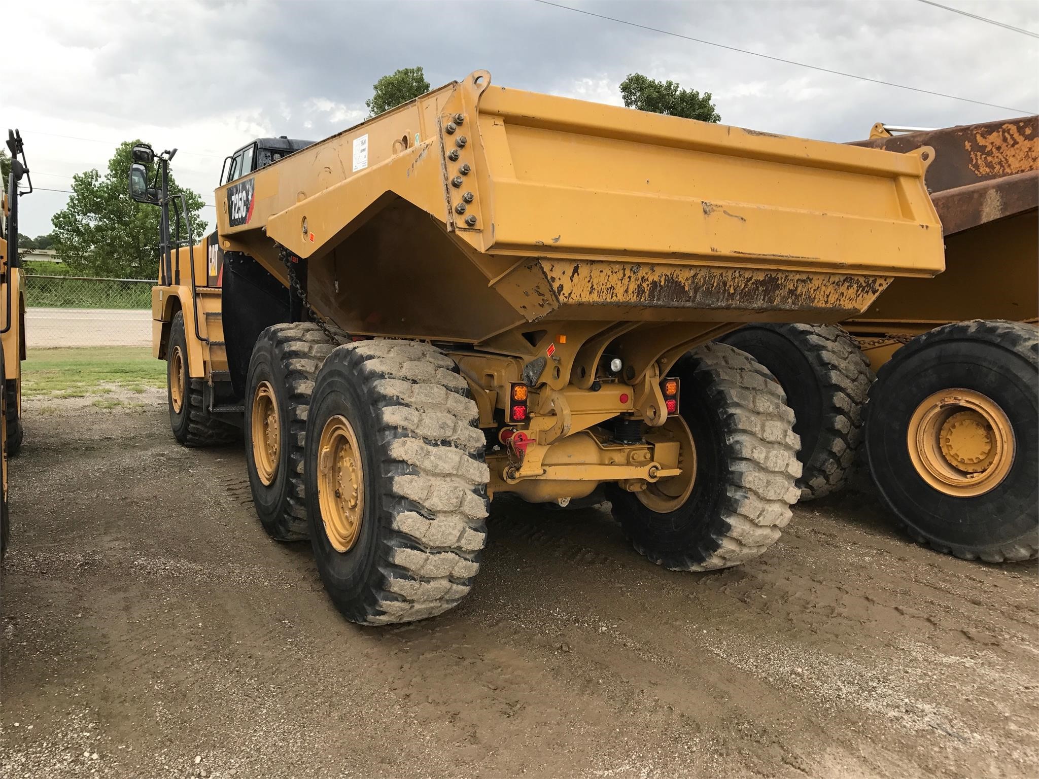 Photo of a 2014 Caterpillar 725C