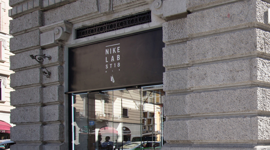 nike milano piazza gae aulenti