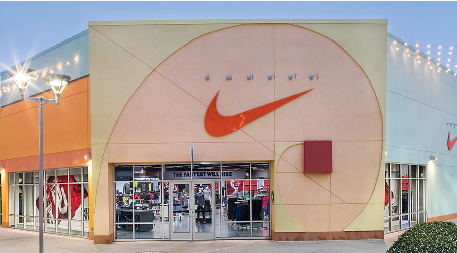 nike shoe stores near me