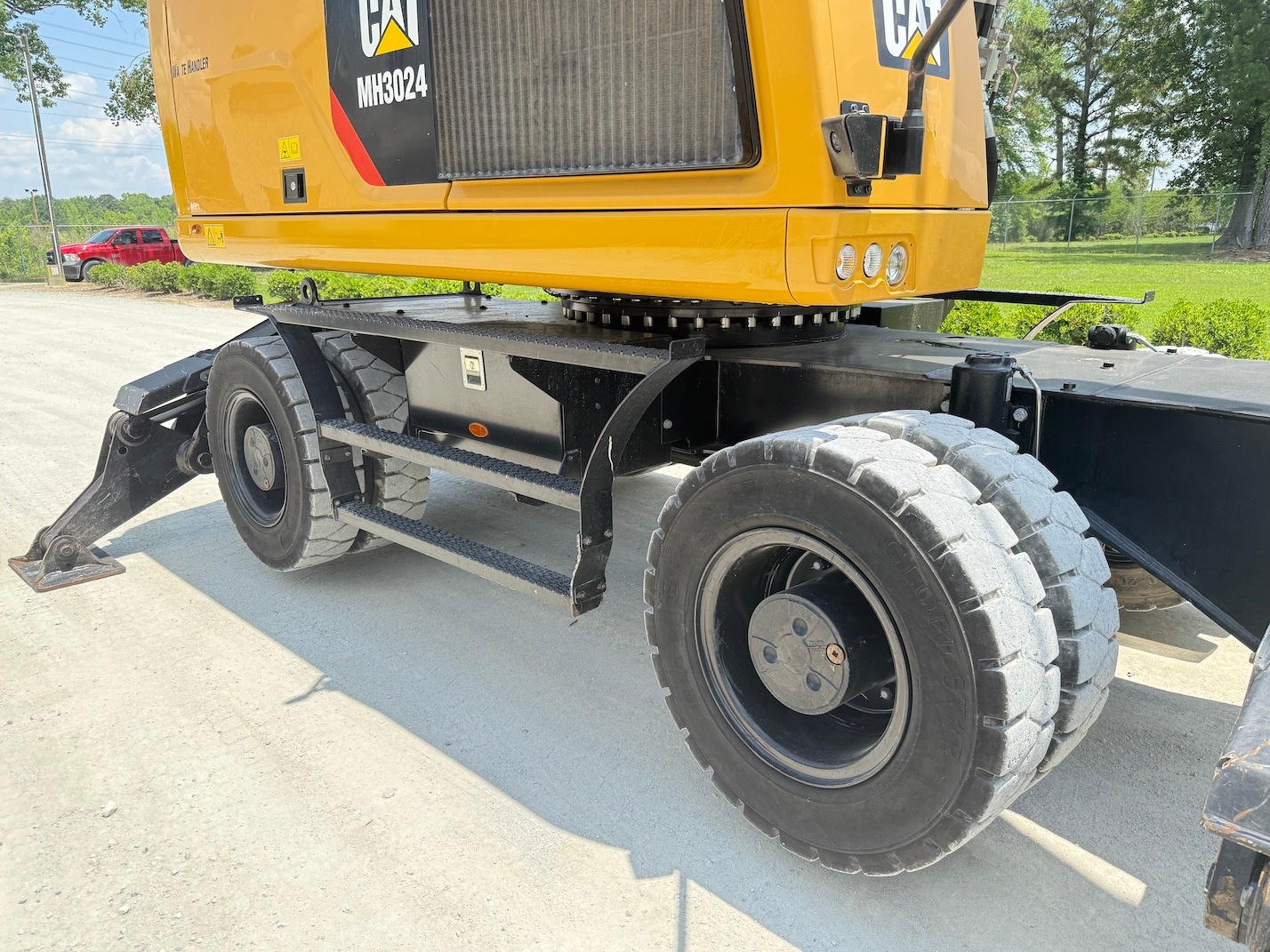 Used 2019 Caterpillar MH3024 For Sale
