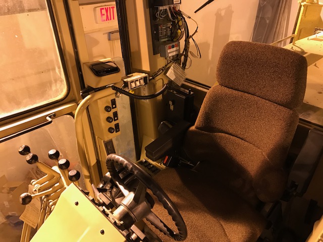 Photo of a 2005 Caterpillar 140H