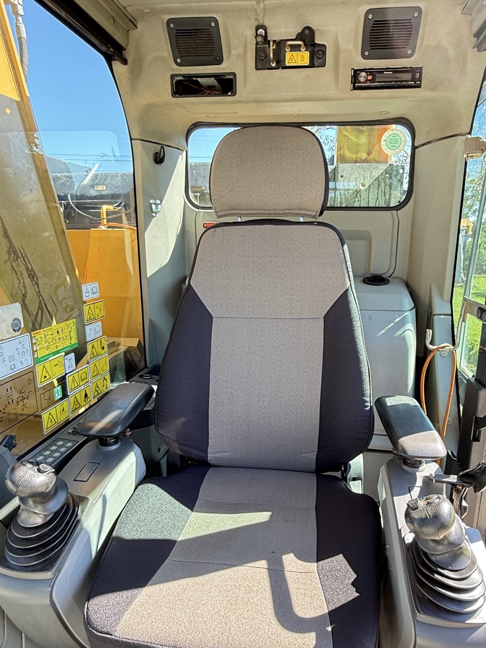 2017 Caterpillar 335FL CR (AD)