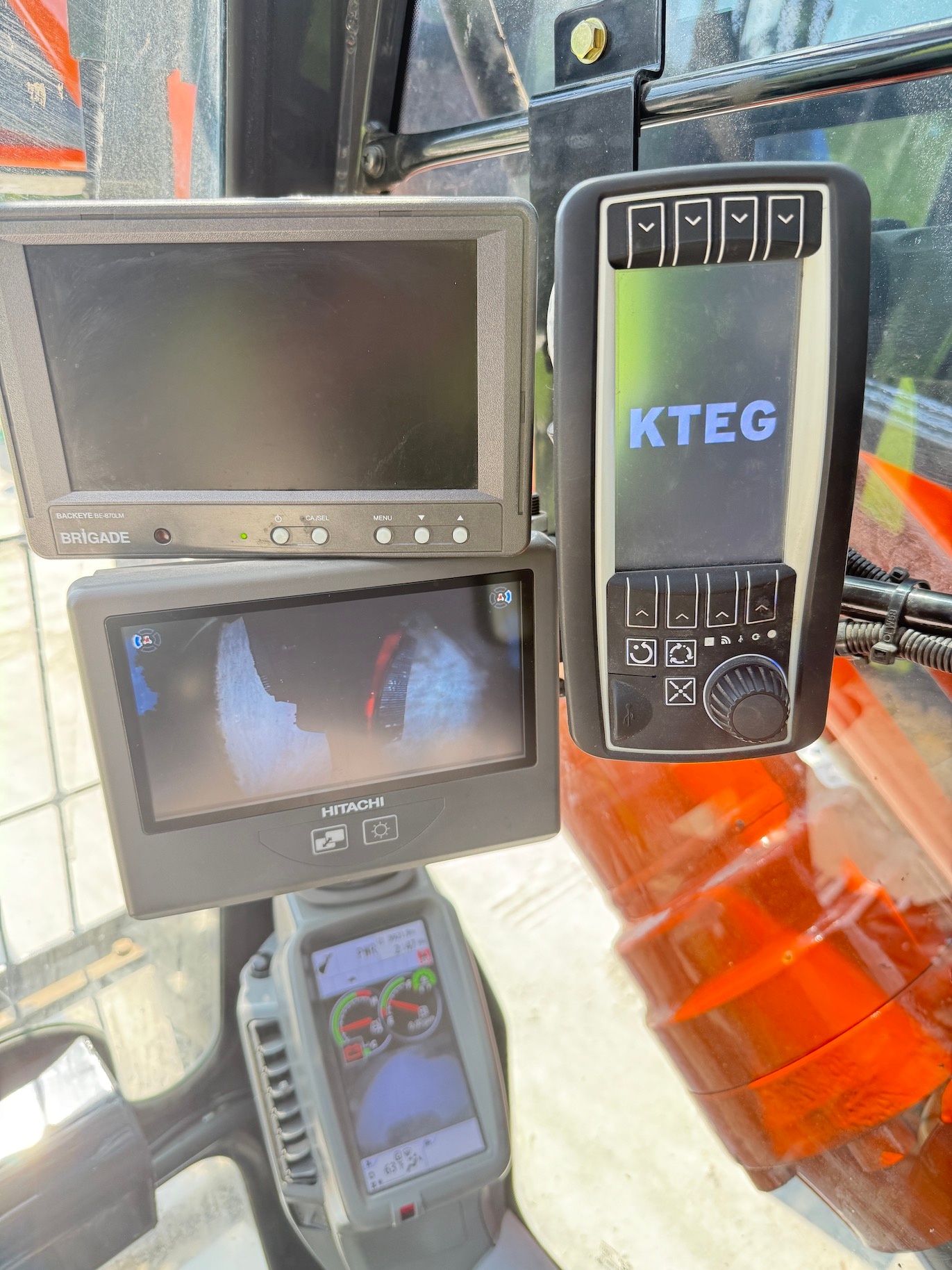 Used 2020 KTEG (Hitachi) KMC600P-6 For Sale