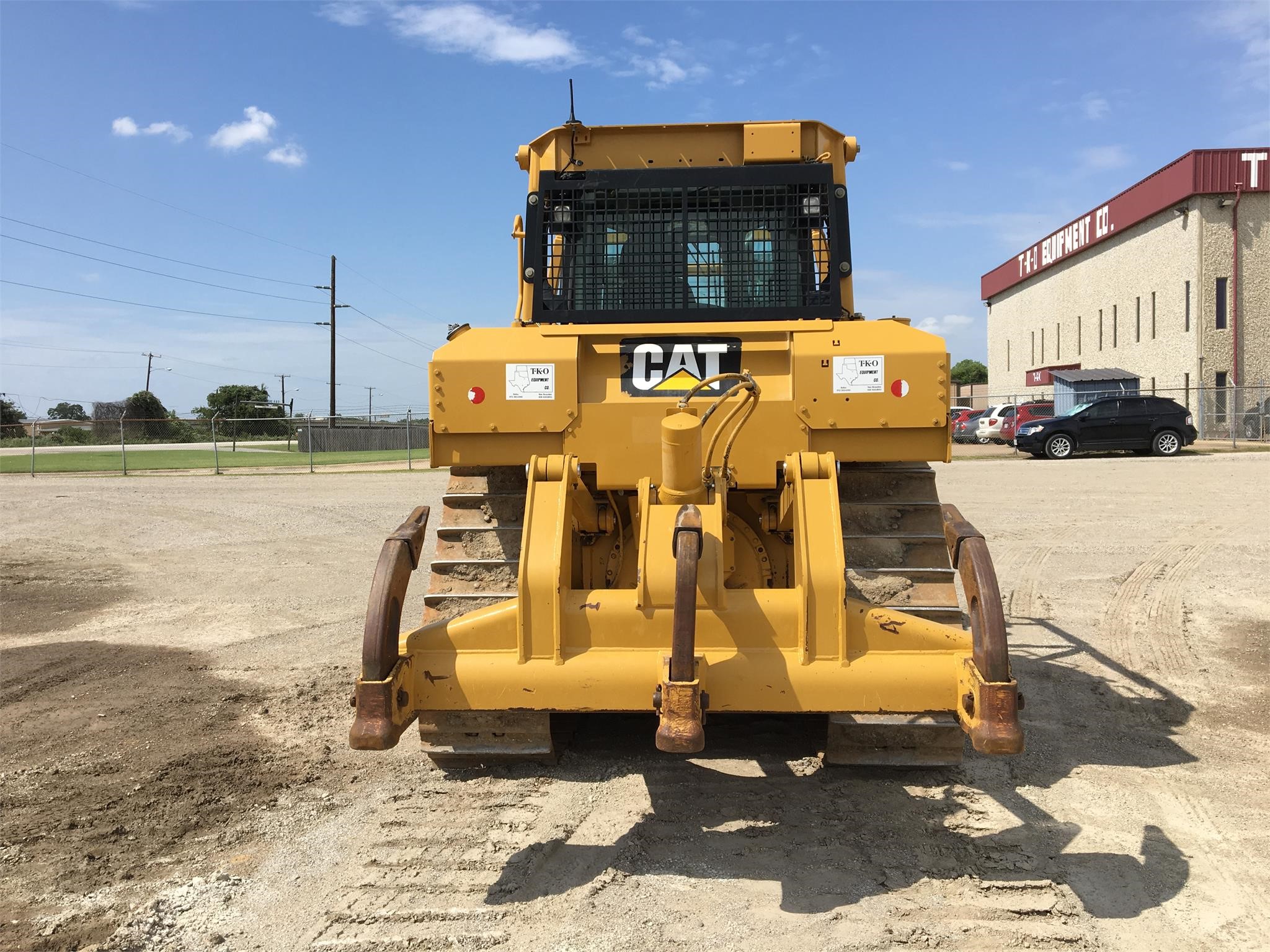 Photo of a 2014 Caterpillar D6T XL