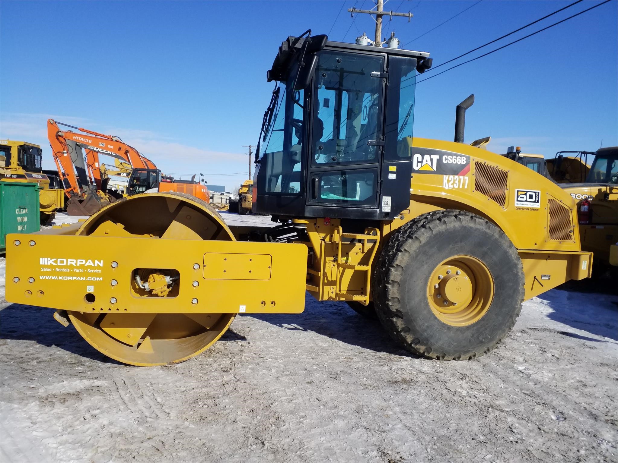 Photo of a 2016 Caterpillar CS66B