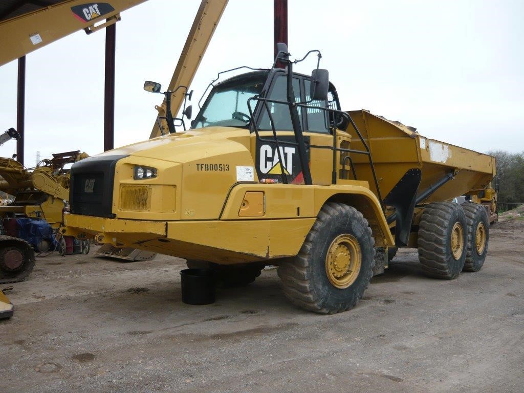 Photo of a 2015 Caterpillar 725C