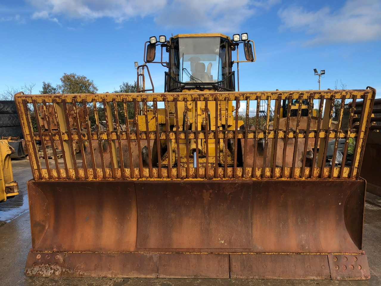 Photo of a 2000 Caterpillar 816F