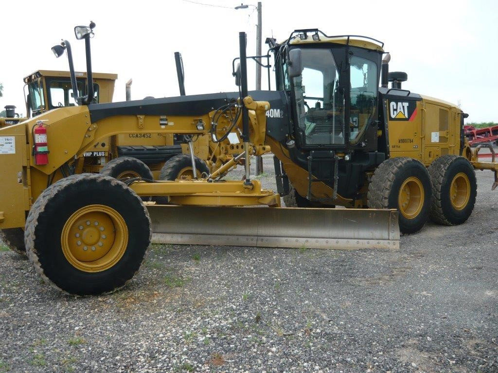 Photo of a 2012 Caterpillar 140M2