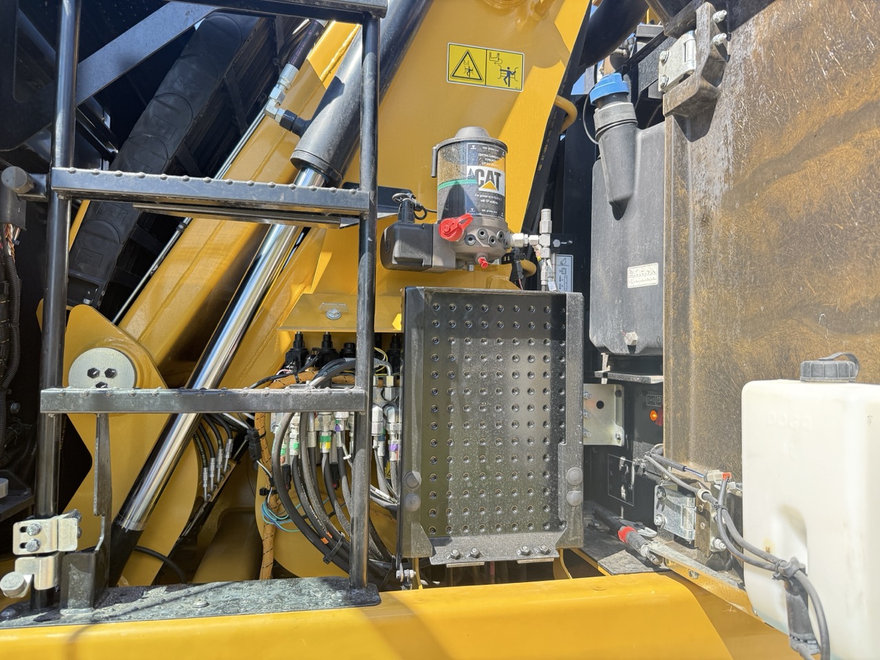 2020 Caterpillar MH3024