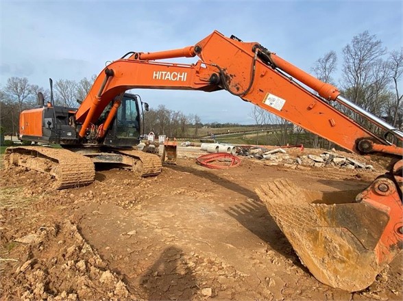 Photo of a 2014 Hitachi ZX210 LC-5