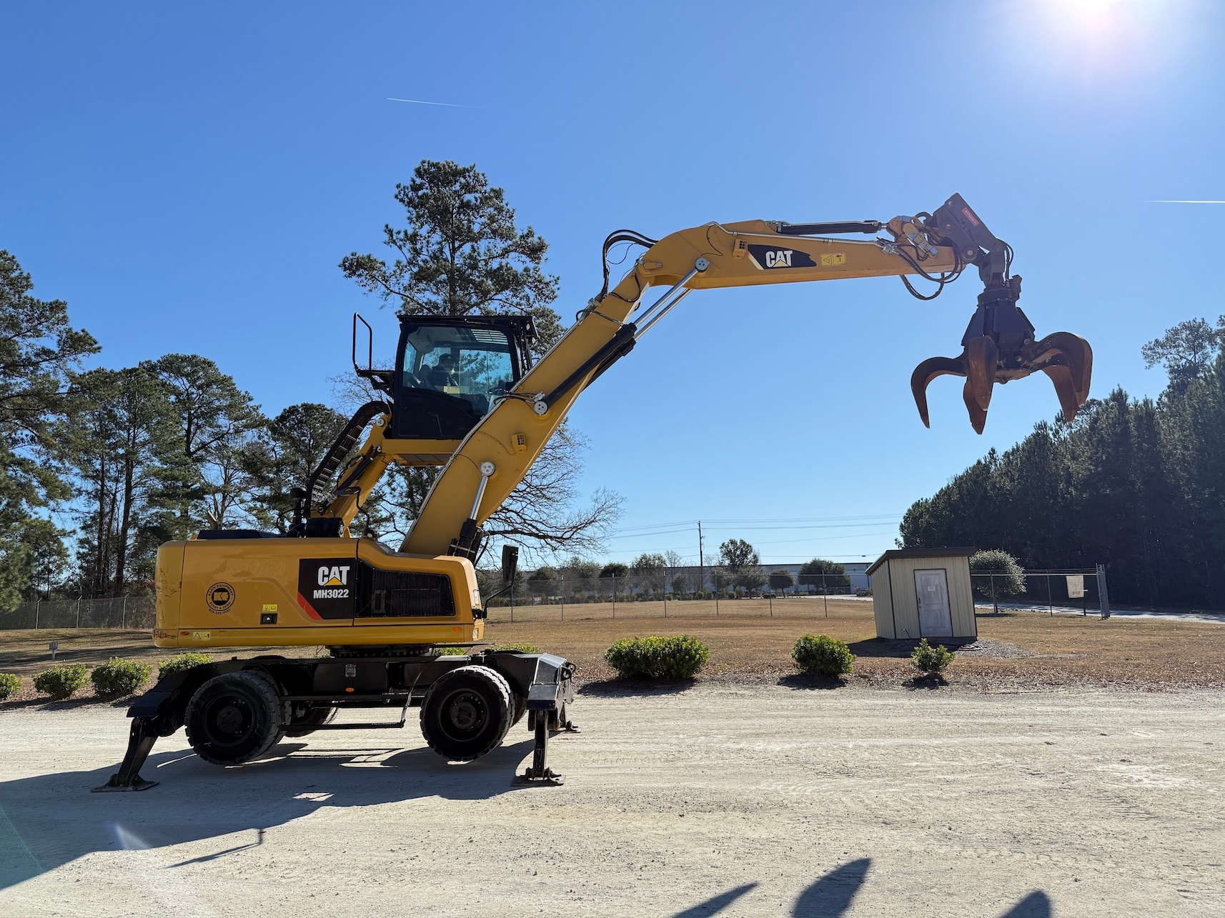 Used 2019 Caterpillar MH3022 For Sale