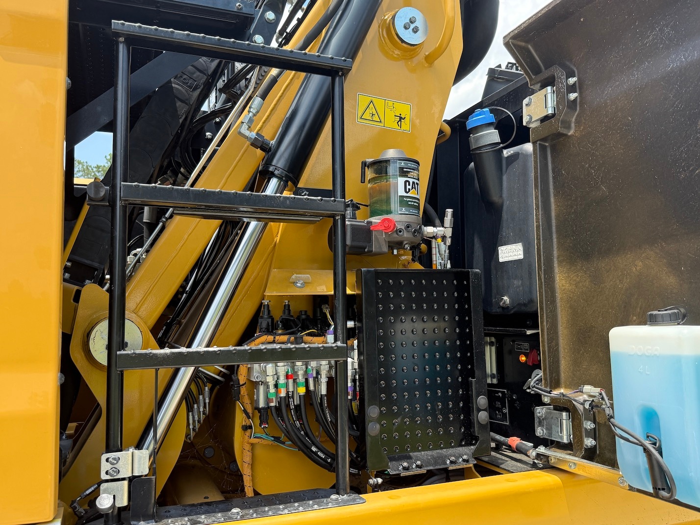 Used 2019 Caterpillar MH3024 For Sale