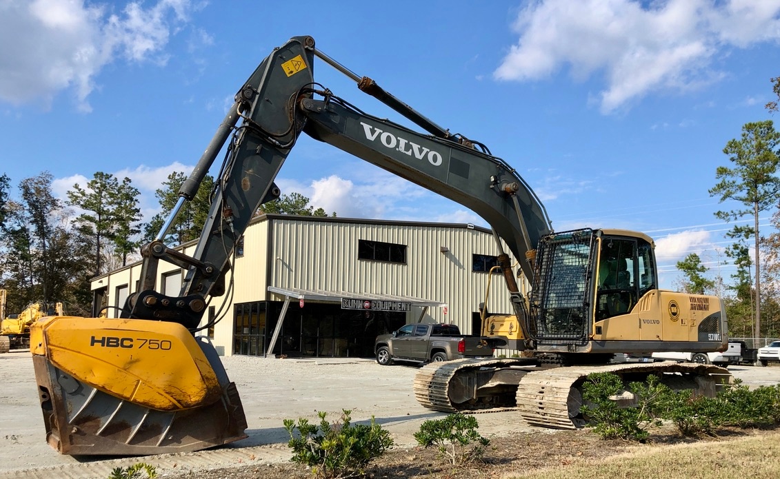 Used 2007 Volvo EC210CL w Crusher Bucket For Sale