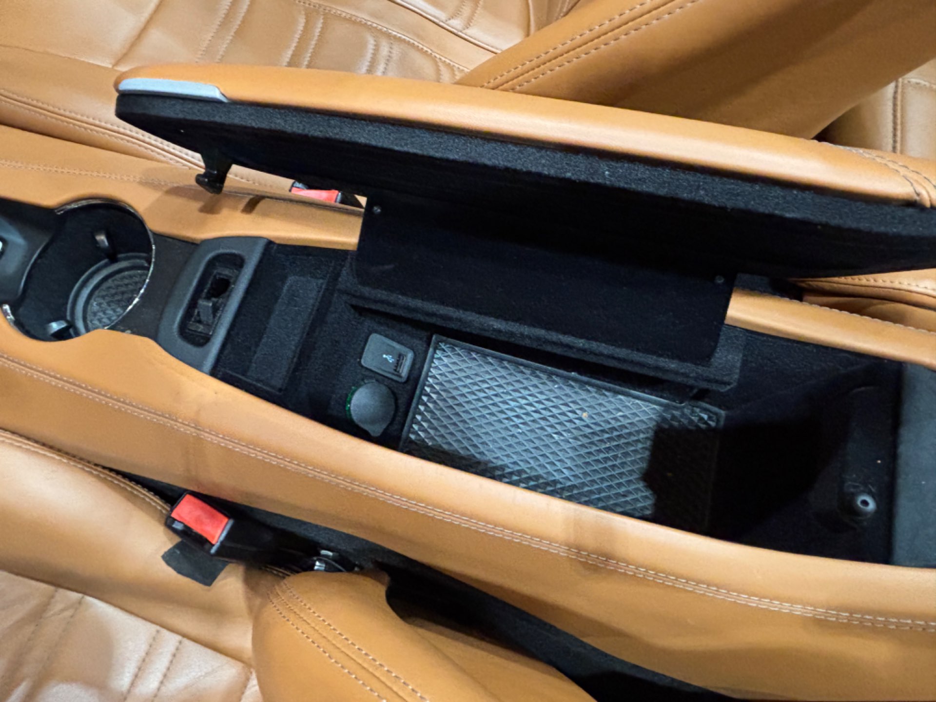 2015 Ferrari California T Base - Photo 71