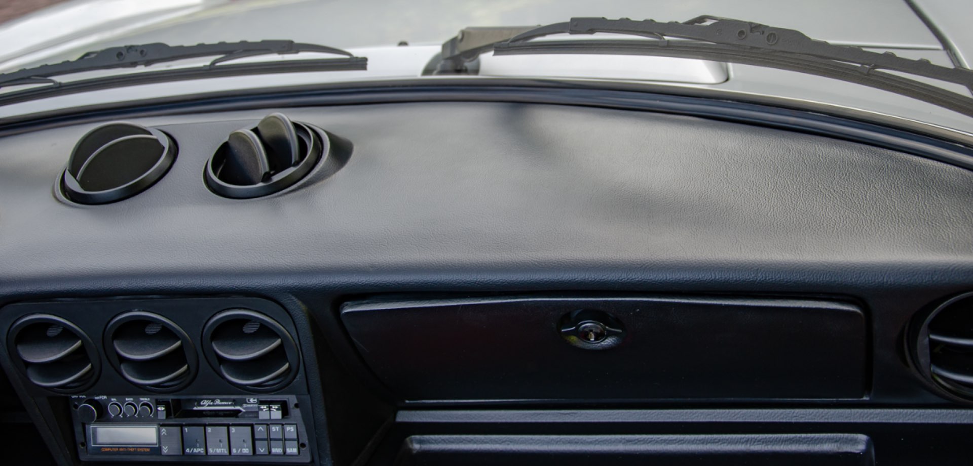 1990 Alfa Romeo Spider - Photo 45