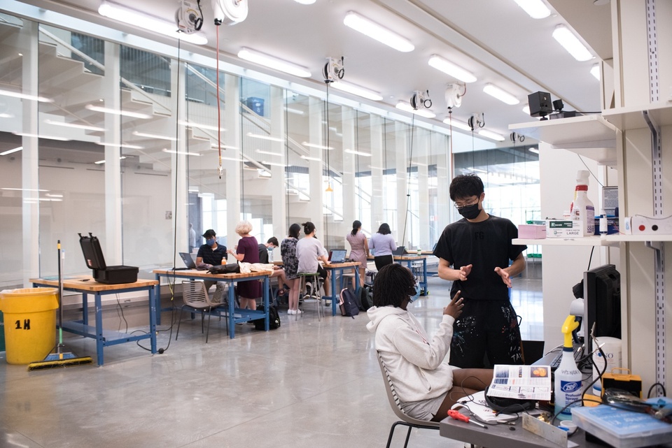 Wide angle shot of maker space.