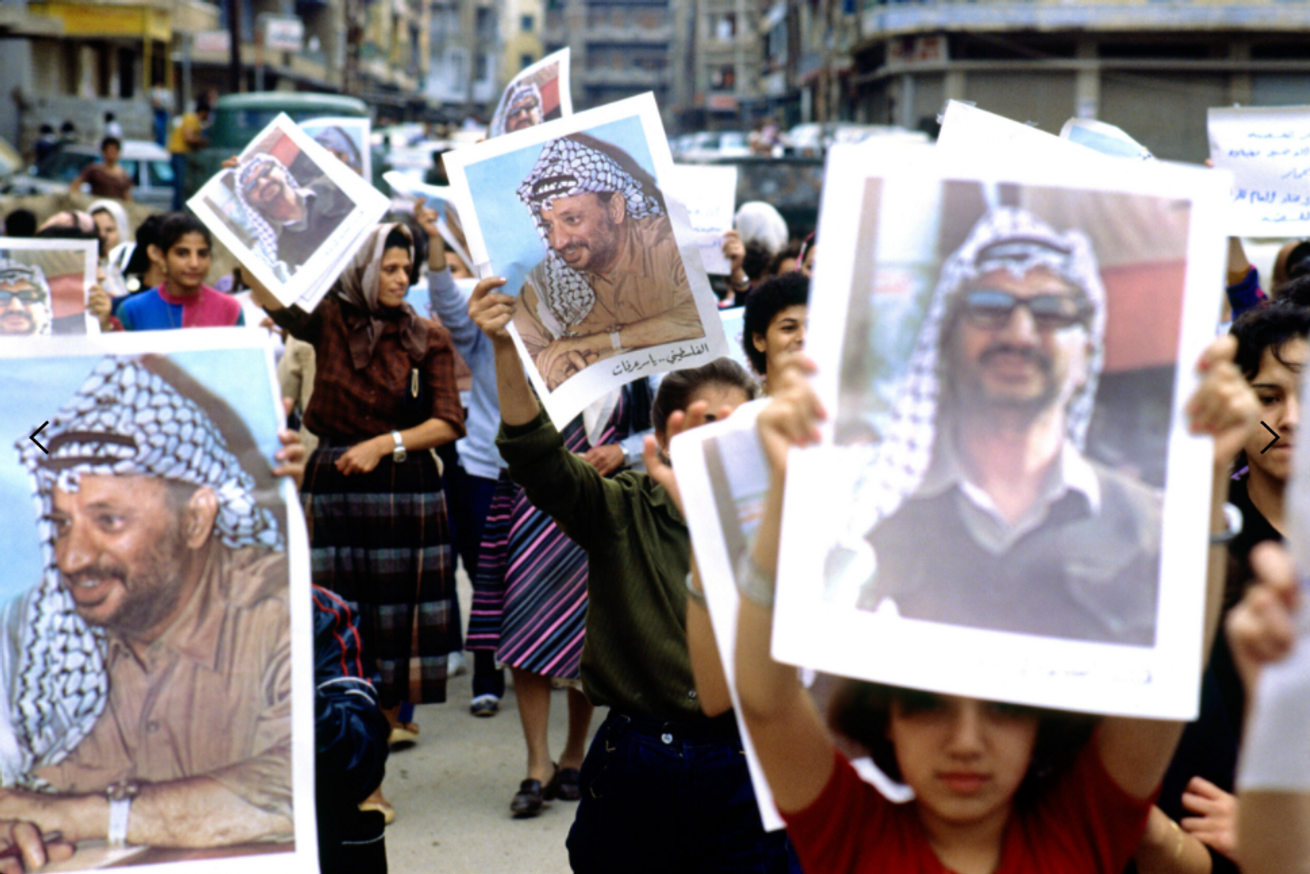 Yan Morvan Archive No. 8: Yasser Arafat (1982) thumbnail 4