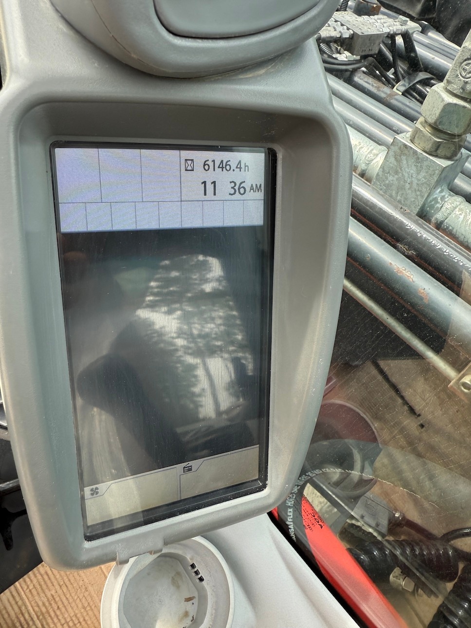 Used 2018 KTEG (Hitachi) KMC400P-6 For Sale
