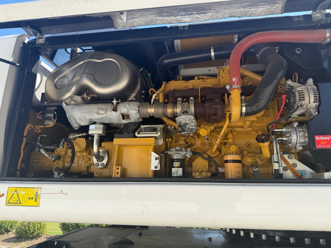 Used 2020 Caterpillar MH3022 For Sale