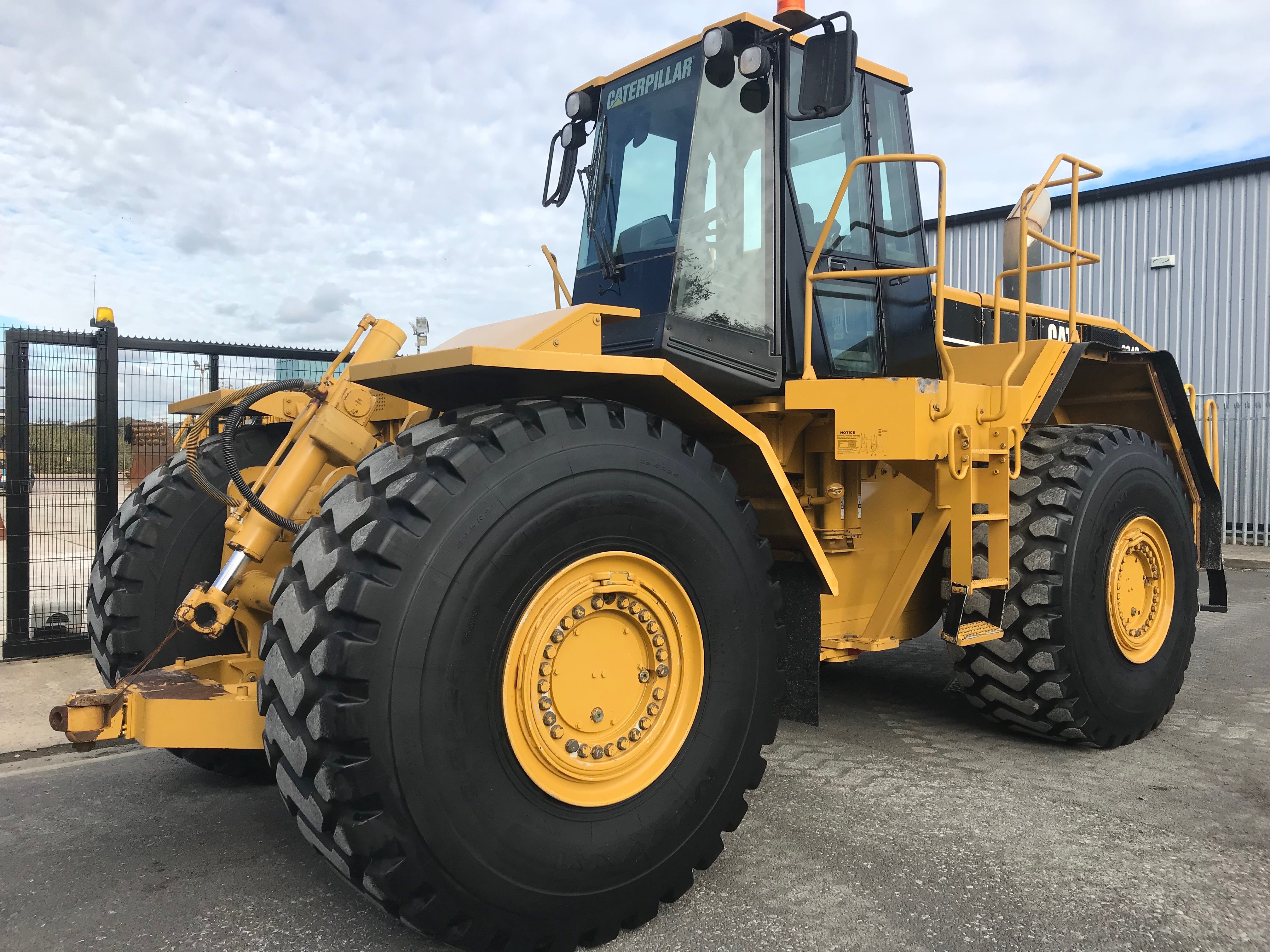Photo of a 2002 Caterpillar 824G