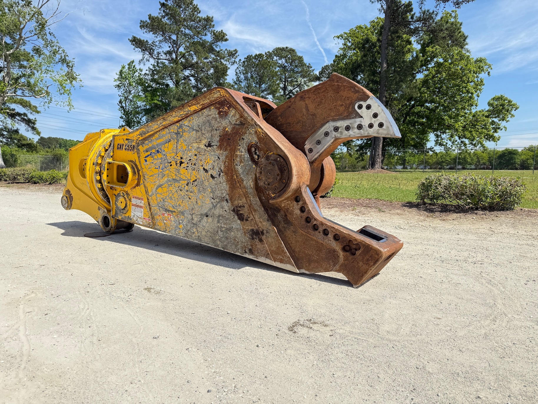 Used  Genesis GXT555R For Sale