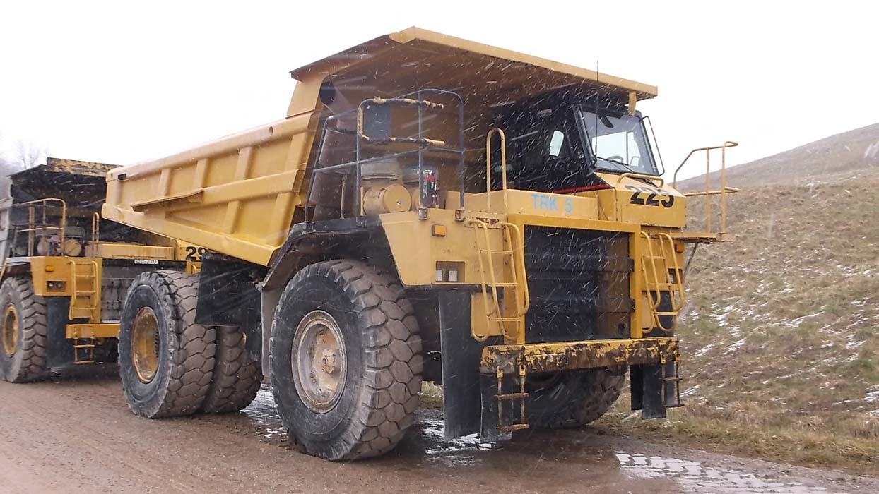 Photo of a 1996 Caterpillar 773D