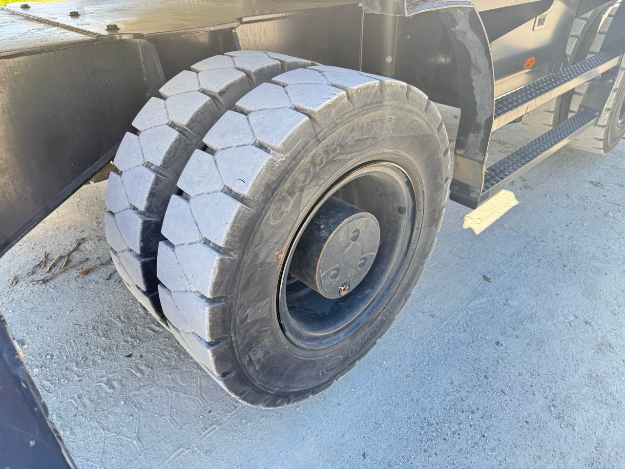 Used 2020 Caterpillar MH3024 For Sale