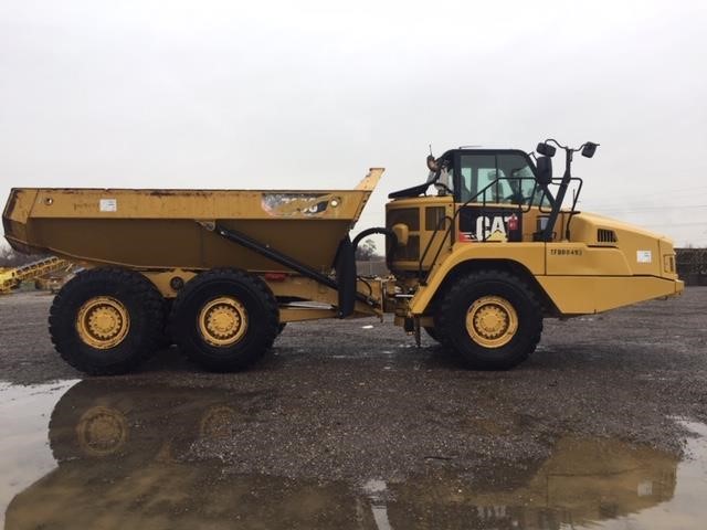 Photo of a 2015 Caterpillar 725C