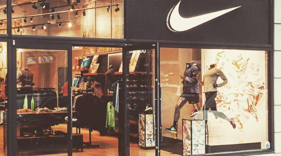 nike robson vancouver bc canada