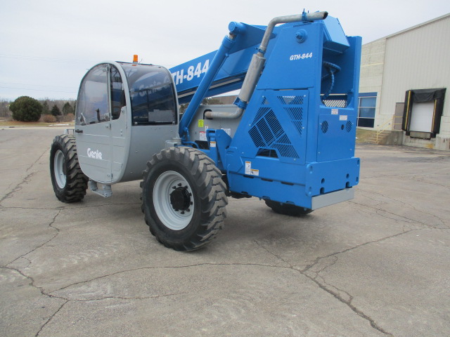 2011 Genie GTH-844 For Sale - Aerial Titans Inc.