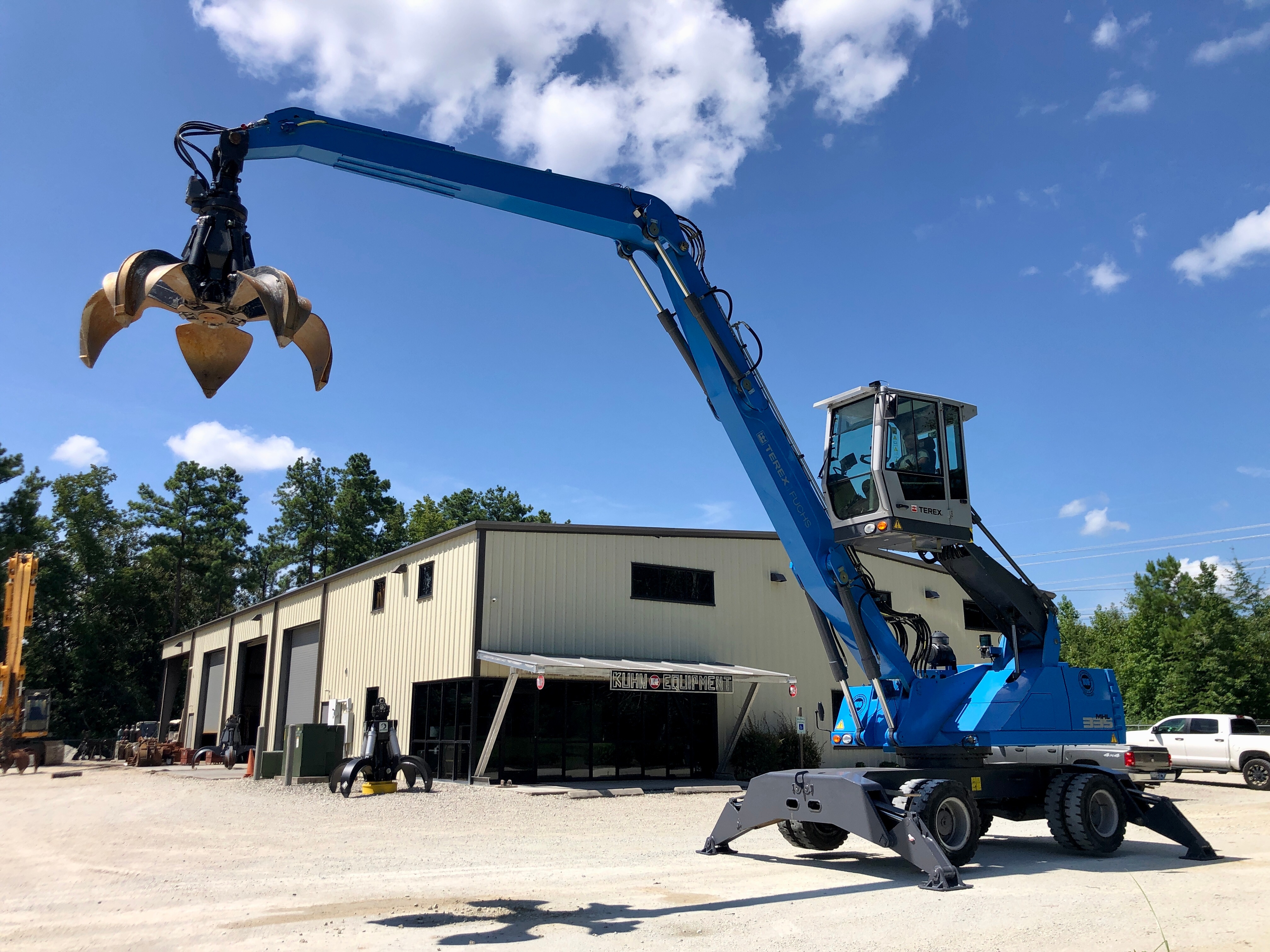 Used 2015 Fuchs MHL335E For Sale