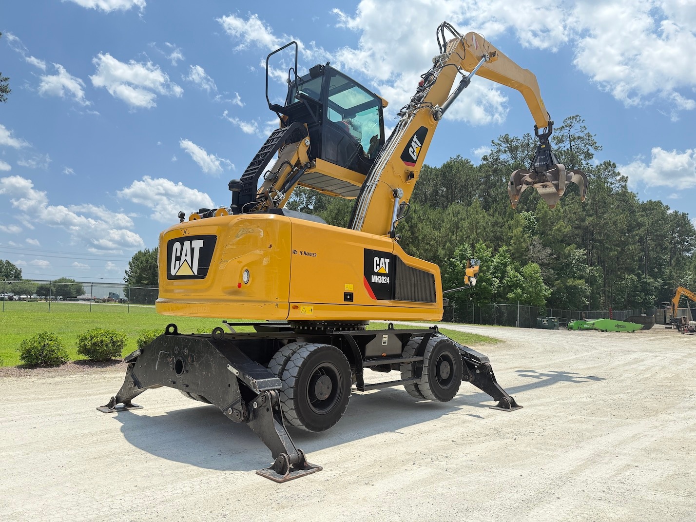 Used 2019 Caterpillar MH3024 For Sale