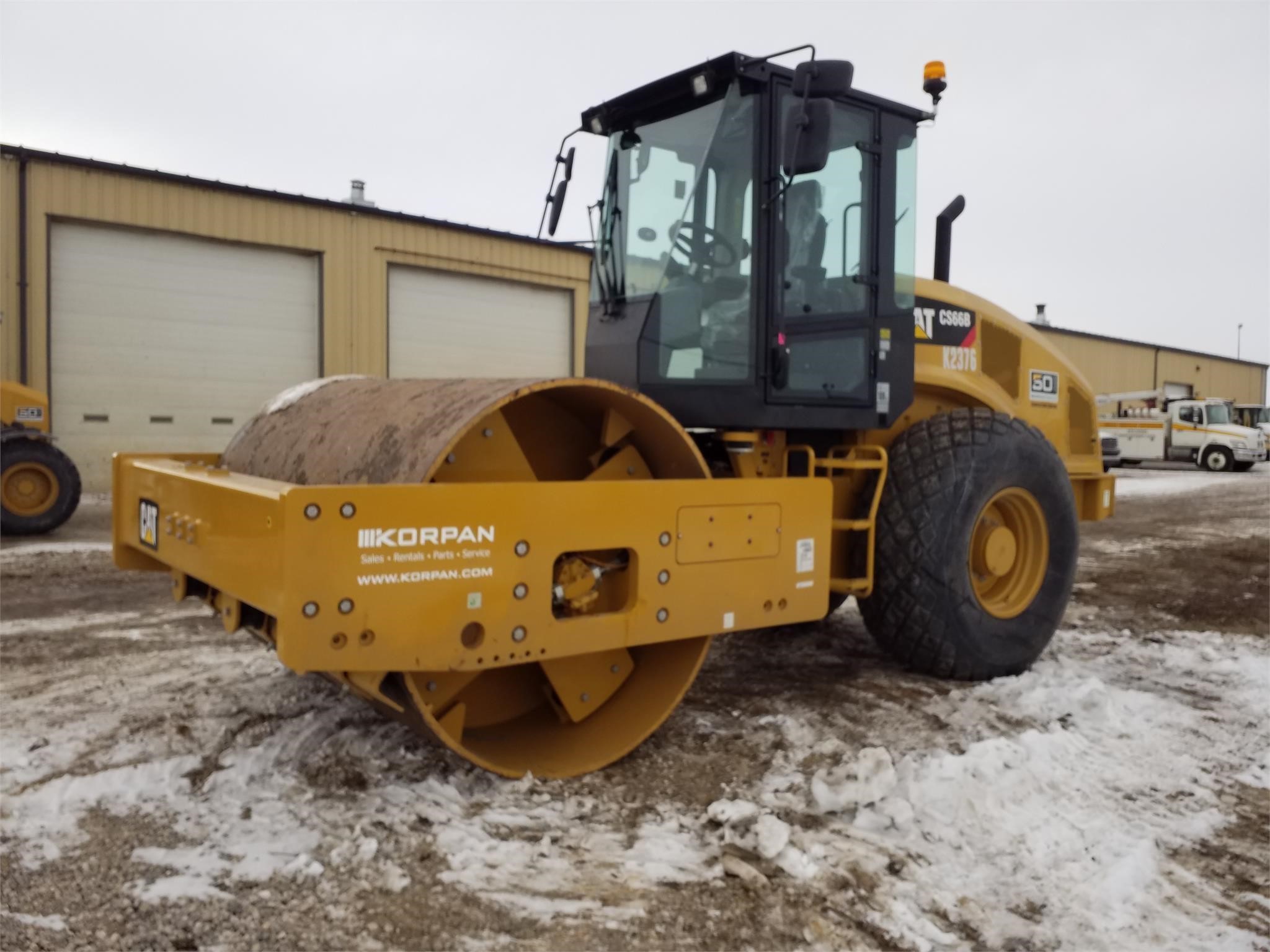 Photo of a 2016 Caterpillar CS66B