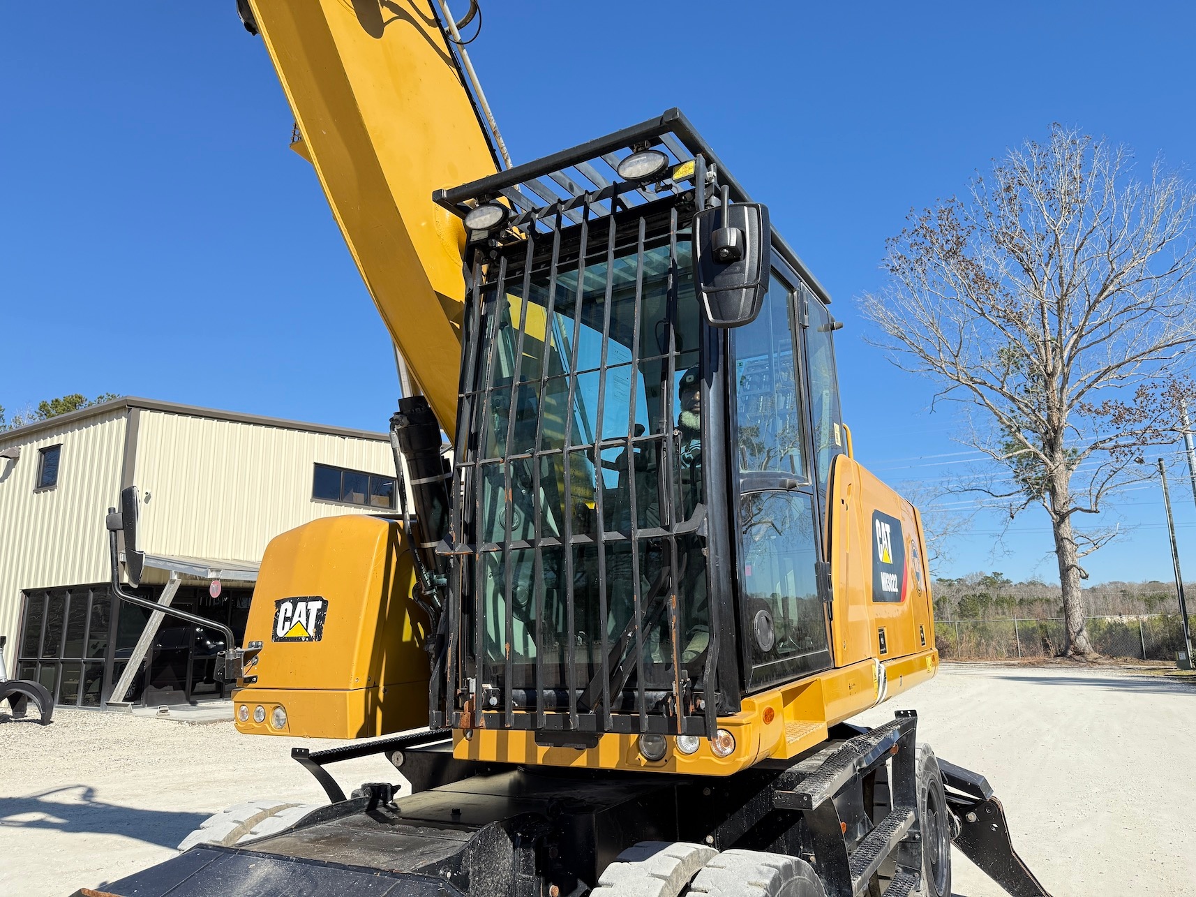 Used 2019 Caterpillar MH3022 For Sale