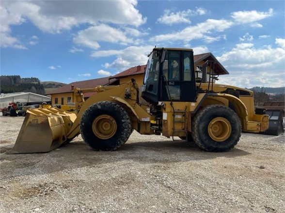 Photo of a 1998 Caterpillar 962G