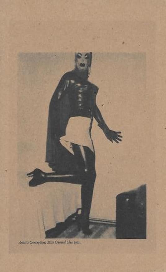 General Idea : Tiempo Partido Notebook