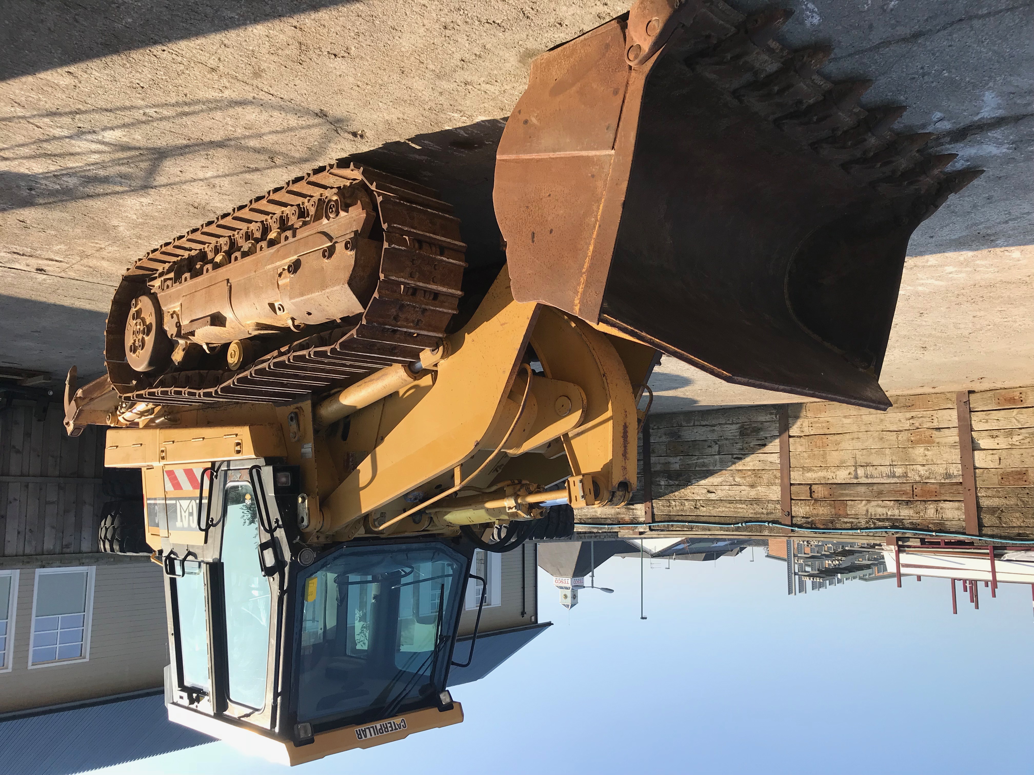 Photo of a 2004 Caterpillar 953C