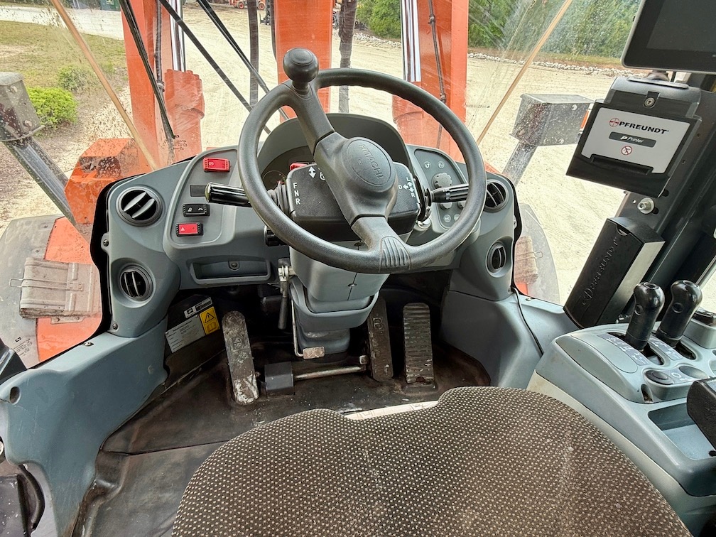 Used 2020 Hitachi ZW310-6 For Sale