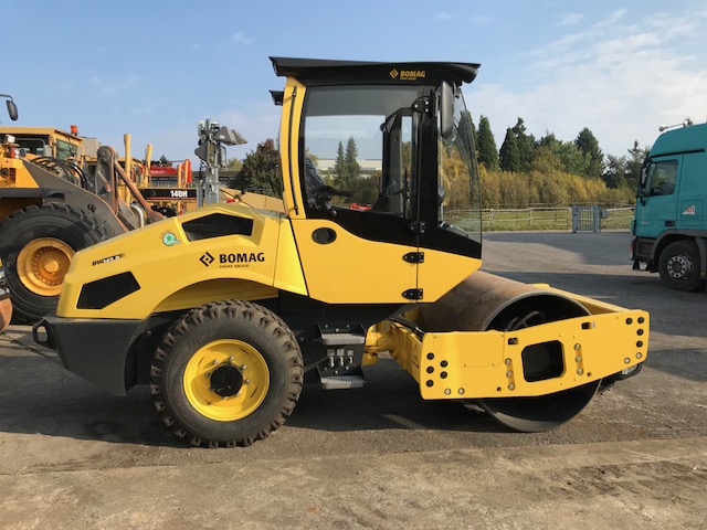 Photo of a 2017 Bomag BW 145D-5