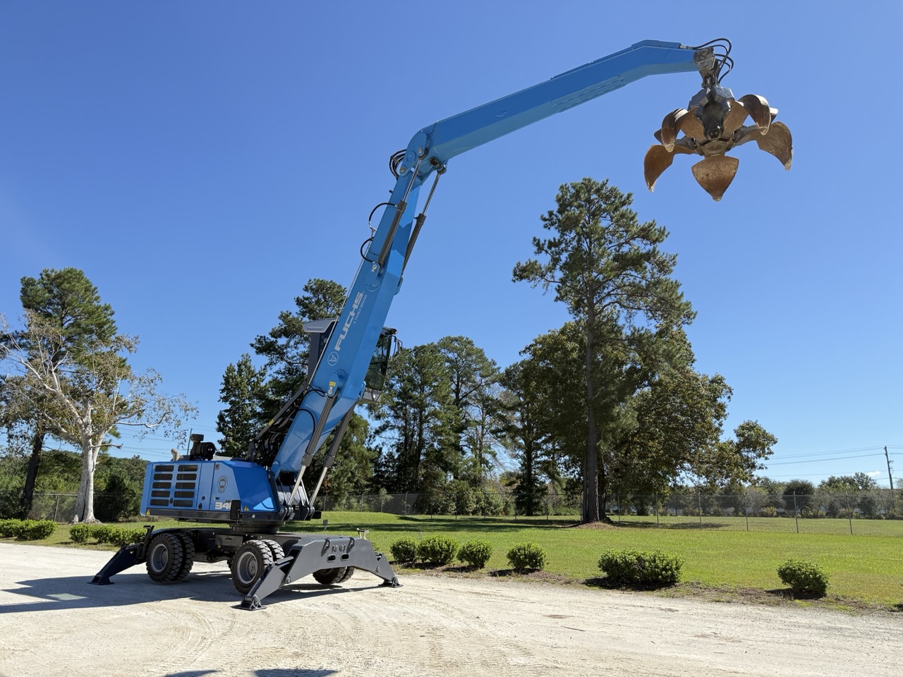 2022 Fuchs MHL340F