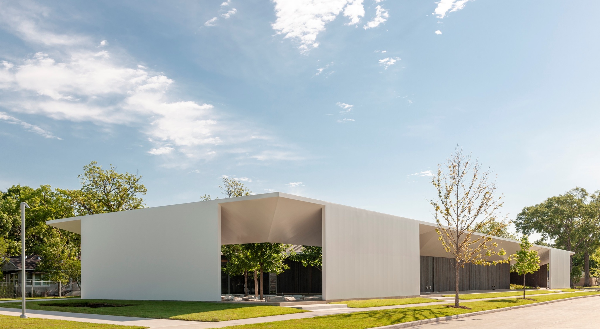 Институт проект. Школа Менил. Менил. The Art Institute of Houston. Institutes in Houston
