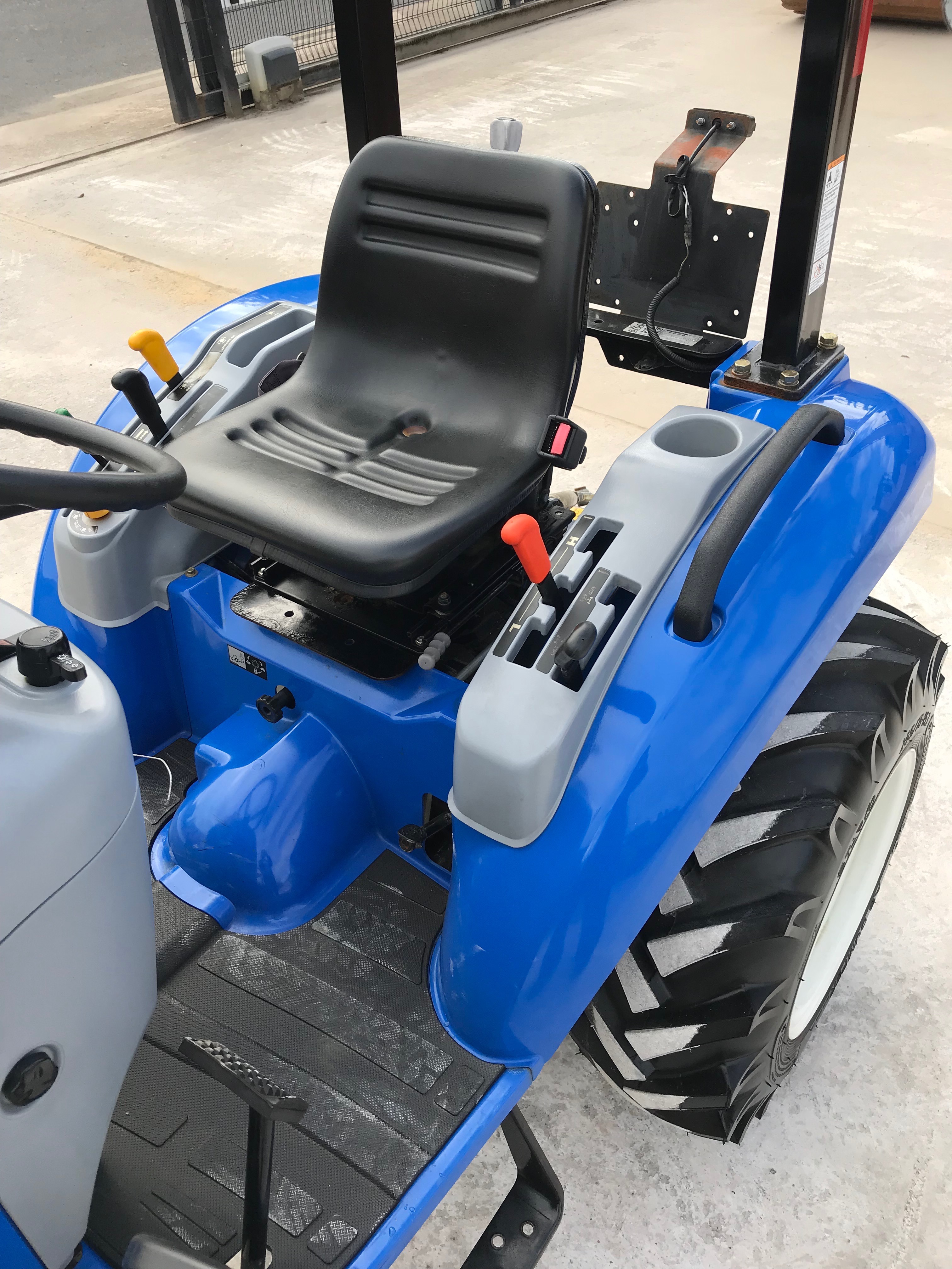 Photo of a 2015 New Holland Boomer 20