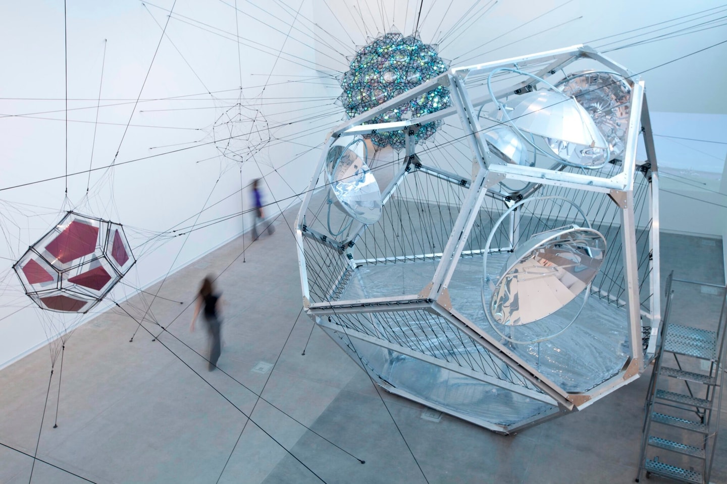 Installation view, “Tomás Saraceno: Cloud-Specific”