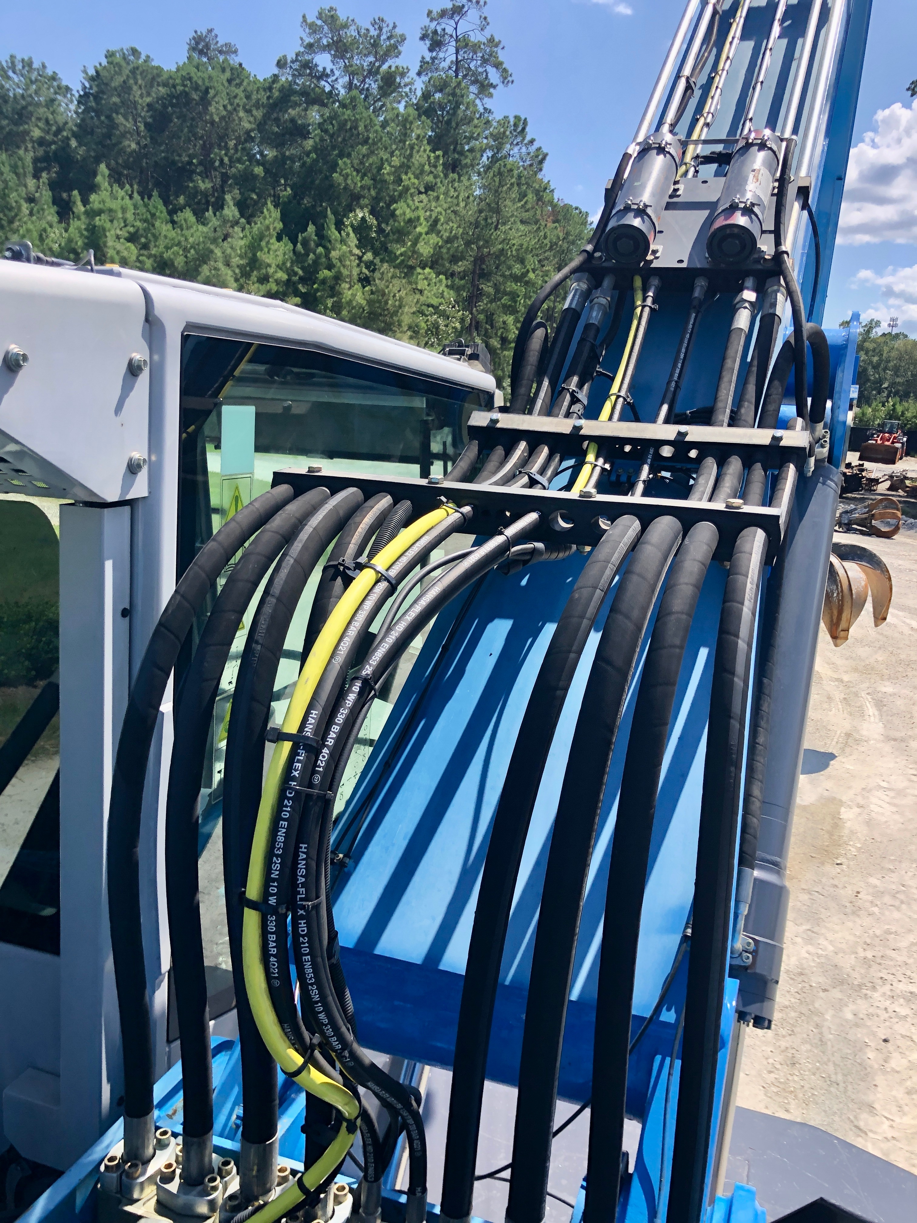 Used 2015 Fuchs MHL335E For Sale