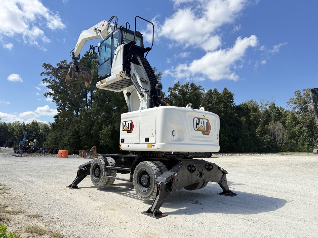 2020 Caterpillar MH3022