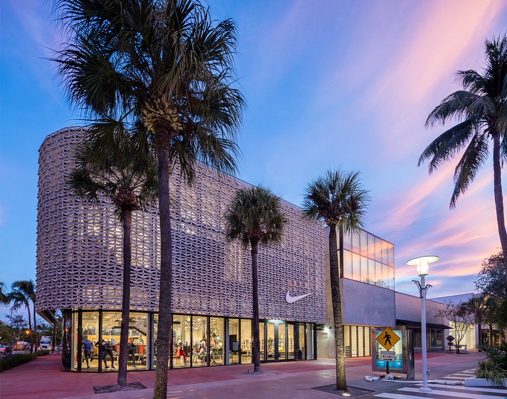 nike store lincoln road