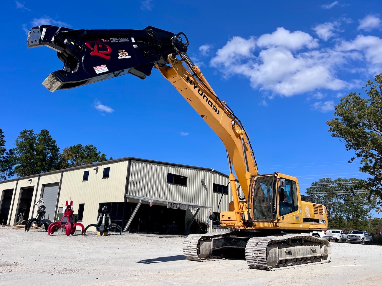 Used 2012 Hyundai 320LC-7A w/ Shear For Sale