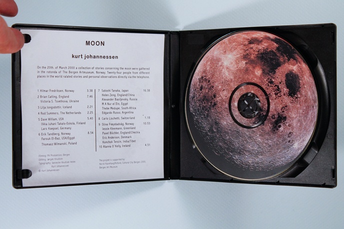 Moon CD thumbnail 1
